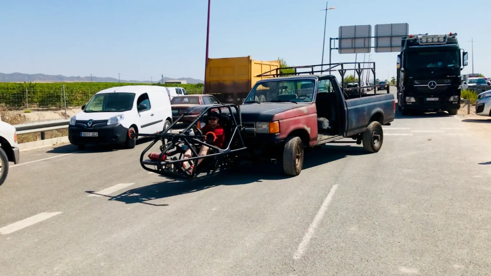 taf-pickup-chase-rig-road-16x9